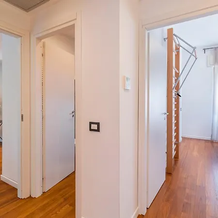 Luxury Close To Navigli - Bari Milan