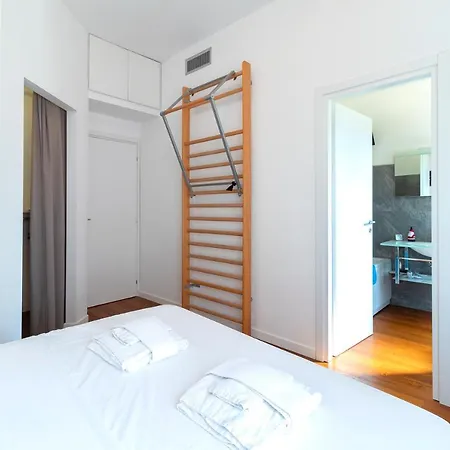 Luxury Close To Navigli - Bari ミラノ